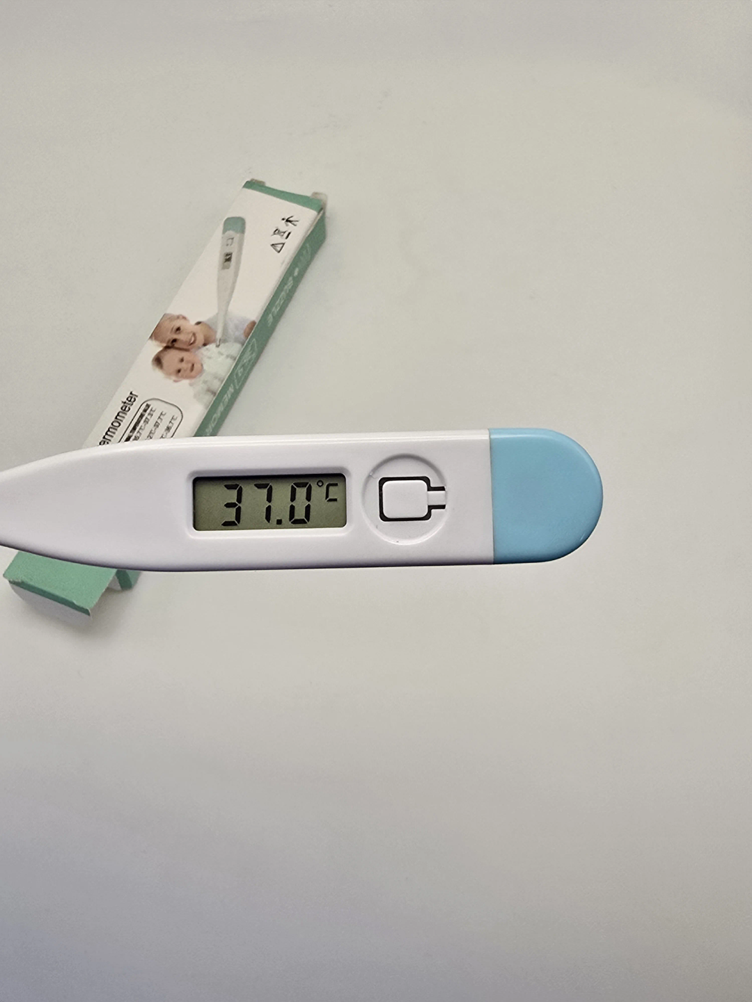 DIGITAL THERMOMETER